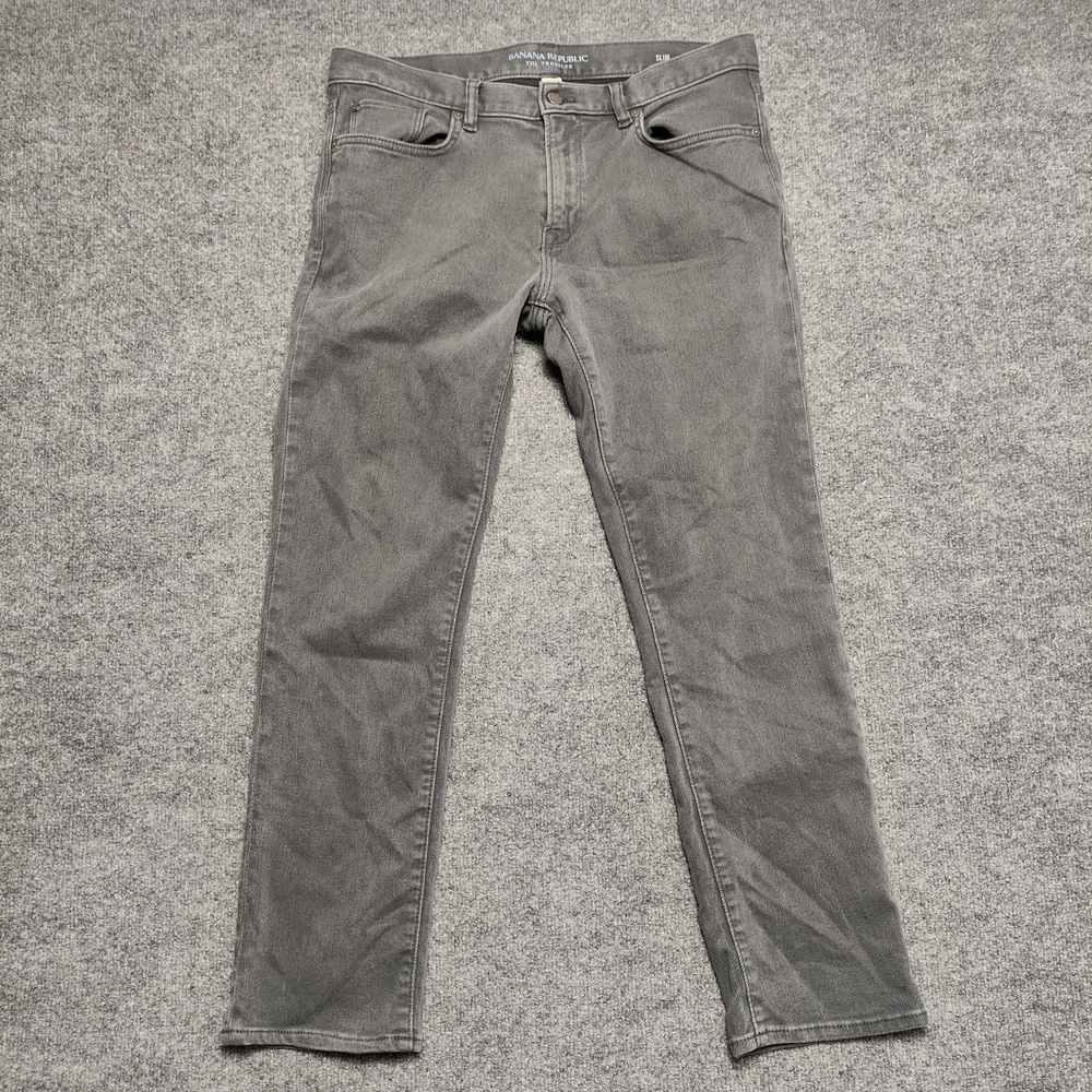 Banana Republic The Traveler Jeans Mens 34x30 Gray Slim Straight Stretch Denim